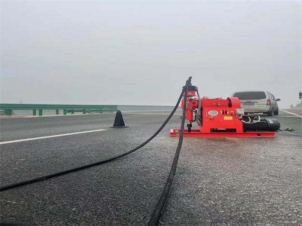 佳县马路路基路面开裂下沉注浆加固灌浆